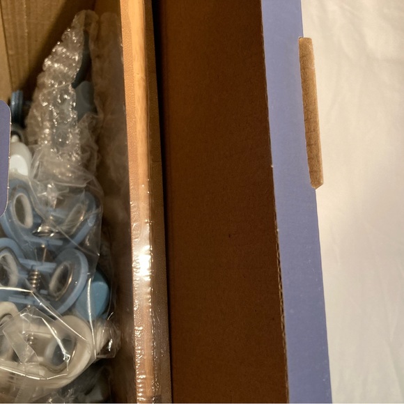 CWC Kitchen Gadgets (24 pieces) - Picture 4 of 5